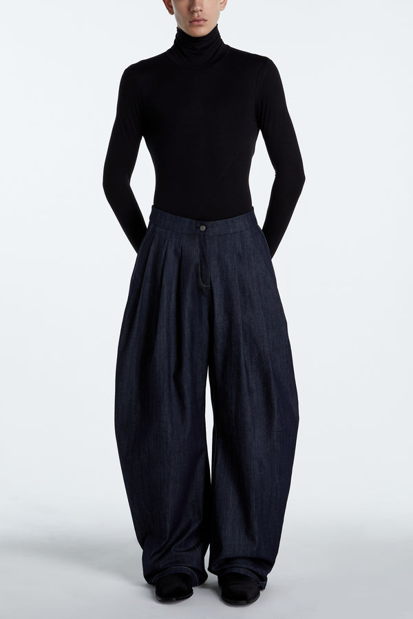 Dark Indigo Barrel-Leg Pleated Denim Pants– Architectural Structured Silhouette