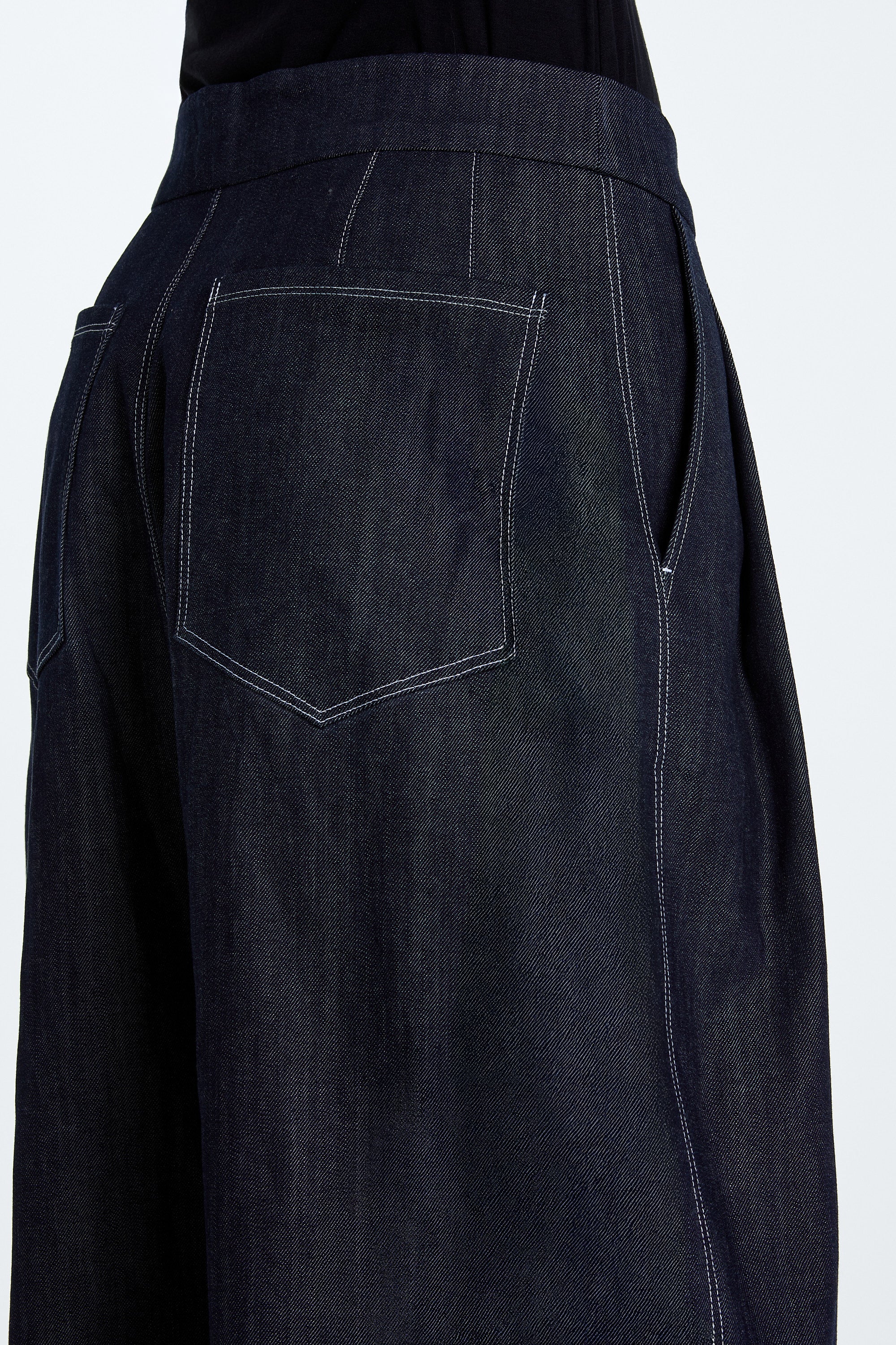 SHAO dark indigo barrel-leg denim pants side view