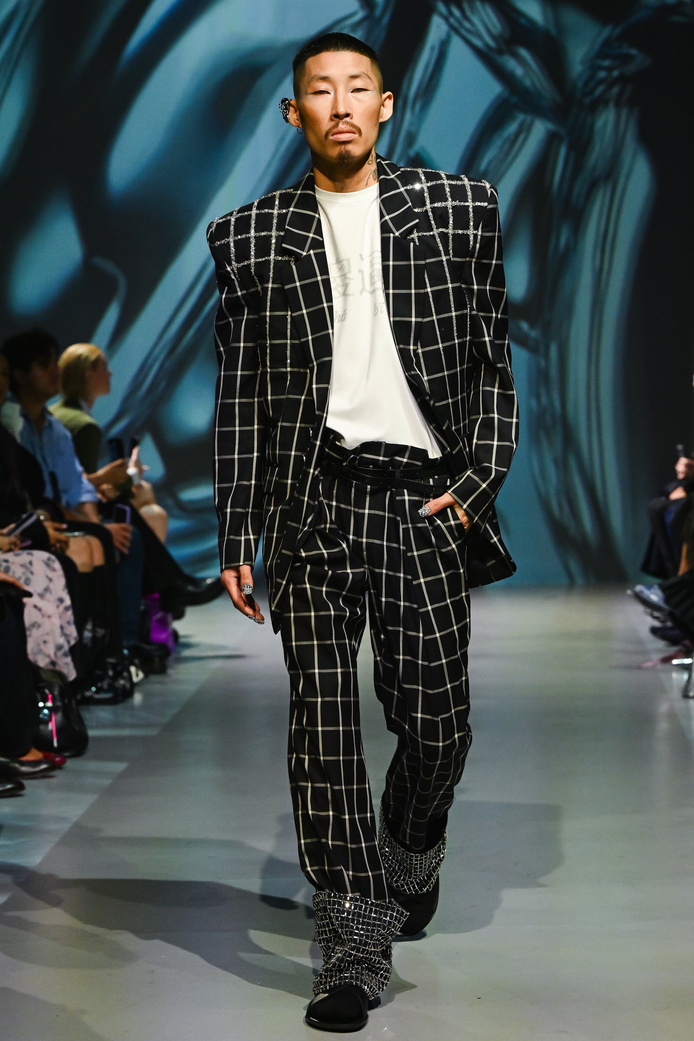 White Oversized Graphic Tee with Chinese text styled full look