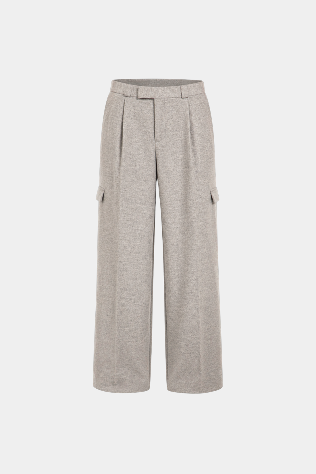 Grey Wool Flannel Wide-Leg Cargo Trousers with a relaxed fit, structured pleats, and flap pockets, blending SHAO New York bespoke tailoring with a contemporary sculptural silhouette.